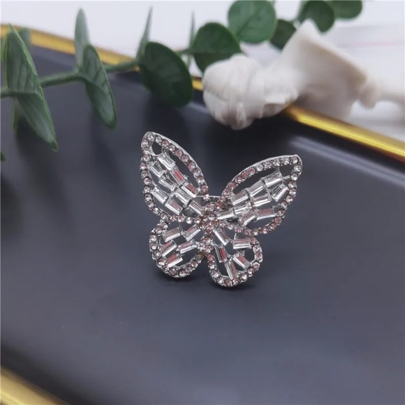BLING BUTTERFLY 🦋 RING 💍 - Picture 5 of 5